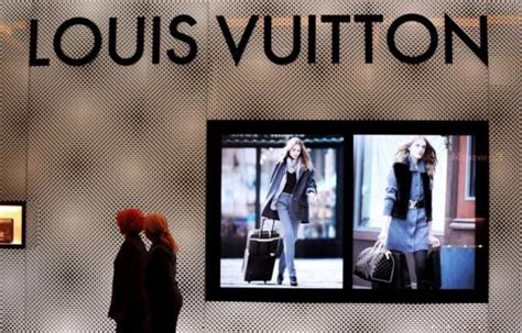 le pdg de louis vuitton|Governance & Ethics .